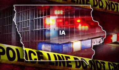 Çıplak fotoğraf alışverişinde bulunduğu ve birlikte yolculuk programında gençle seks yaptığı iddia edilen Iowa'lı eski polise 15 yıl hapis cezası verildi