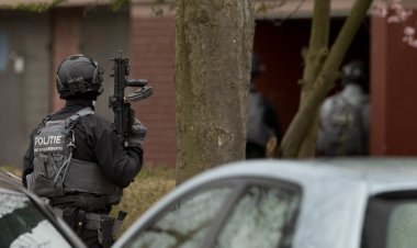 Hollanda terörle mücadele kurumu ulusal tehdit alarmını ikinci en yüksek seviyeye çıkardı