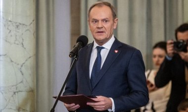 Polonya Başbakanı Tusk, 8 yıl sonra muhafazakar partinin yerine yemin ederek göreve başladı
