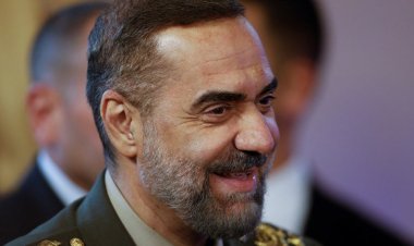 İran, ABD destekli Kızıldeniz güvenlik görev gücünün 'olağanüstü sorunlar' yaratacağını söyledi