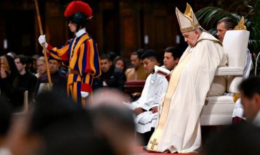 Papa Francis, 'teknokratik sistemler' tarafından sömürülen yapay zekanın 'hayatta kalmamız için risk oluşturabileceği' konusunda uyardı