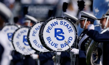 Eski Penn State bando üyesi davada koçun cinsel ve cinsiyete dayalı tacizini iddia etti