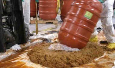 Kaliforniya'daki sınır görevlileri, jalapeño ezmesi fıçılarında 10 milyon dolar değerinde meth ve kokain keşfetti: 'Sıcak buluş'