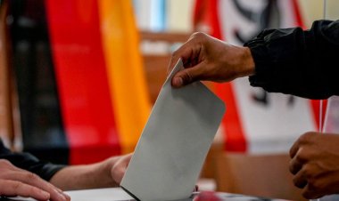Almanya'da yüksek mahkeme, seçimlerdeki aksaklıklar nedeniyle 2021 ulusal seçimlerinin kısmen tekrarlanmasına karar verdi