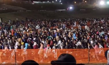 Binlerce kişi Teksas'a akın ederken, güney sınırı tek bir günde rekor sayıda göçmenle karşılaştı