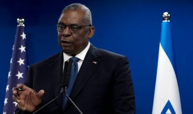 Pentagon, gemilere yönelik artan Husi saldırılarına karşı koymak için yeni Kızıldeniz uluslararası misyonunu duyurdu
