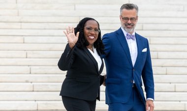 Ketanji Brown Jackson, kocasının geliriyle ilgili etik şikayetiyle tokatlandı
