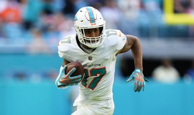 NFL 15. Haftanın istatistiksel öne çıkanları: Dolphins'ten Jaylen Waddle, Tyreek Hill'in devasa maçtaki yokluğunu telafi ediyor