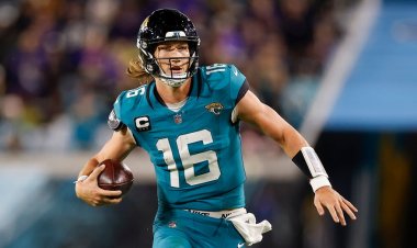 Jaguarlı Trevor Lawrence Cuma günü antrenmana çıkacak, 3 maçlık bir kayıp arasında beyin sarsıntısı protokolünde kalmaya devam ediyor