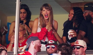 Travis Kelce'nin Chiefs takım arkadaşı, Taylor Swift ile tanıştıklarında neden fotoğraf istemediklerini açıklıyor