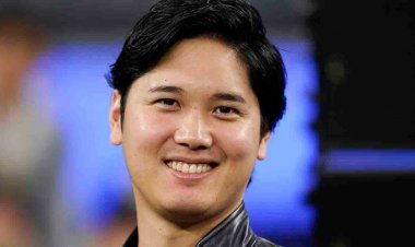 Shohei Ohtani, forma numarasını veren Dodgers takım arkadaşı Joe Kelly'nin eşine Porsche hediye etti