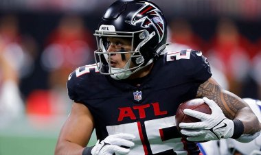 NFL taraftarları, Falcons'tan Tyler Allgeier'in gereksiz sertlik cezası alması nedeniyle yetkililere üzüldü