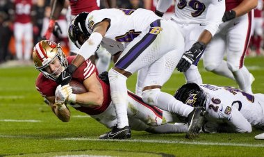 NFL bahisçisi, Christian McCaffrey'in 14 ayaklı müzakeresini tamamlamasıyla yaklaşık 500 bin dolar nakit para kazandı