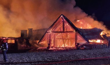 Romanya'da bir pansiyonda çıkan yangında 6 kişi öldü, çok sayıda kişi de kayıp