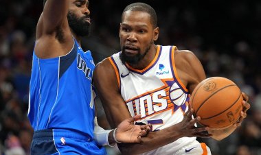 Eski NBA yıldızı, Kevin Durant'in 'lanetli' Suns'tan ayrılması gerektiğini söylüyor