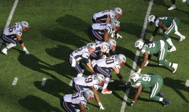 60 yılı aşkın süredir devam eden Jets-Patriots rekabeti taraf değiştirmeyi ve bir skandalı da beraberinde getirdi