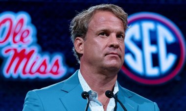Ole Miss'ten Lane Kiffin, transfer portalı kurulumunun kaotik bir durum yarattığını öne sürüyor: 'Bu berbat bir sistem'
