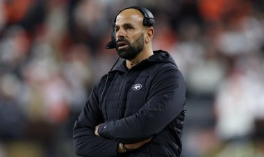 Jets başantrenörü Browns'un kaybından sonra "kızgın ya da üzgün" görünmeme konusunda konuştu