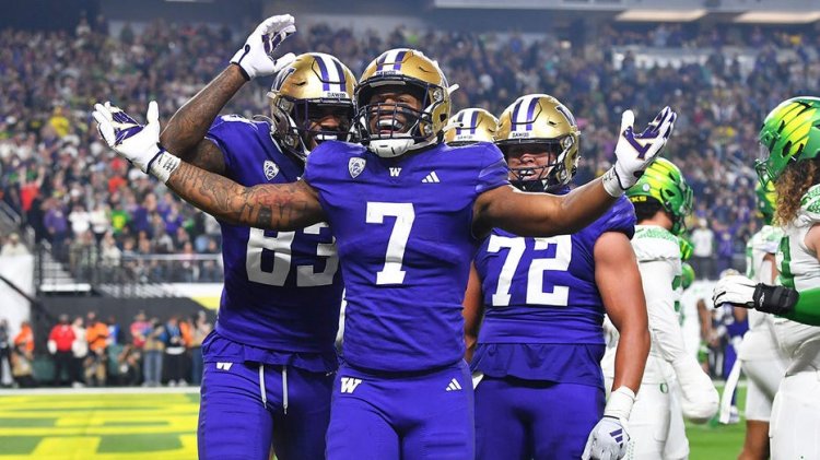 Washington, son Pac-12 şampiyonluğunu kazanmak için Oregon'u geride bıraktı, ancak Kolej Futbolu Playoff'unu güvence altına aldı