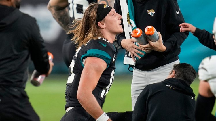 Jaguarların Trevor Lawrence'ın 'müteşekkir' ayak bileği yaralanması daha ciddi değil, antrenmana sınırlı dönüş sağlıyor