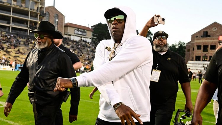 Colorado Eyalet koçu Deion Sanders arasındaki maç sonrası gergin konuşma şunu ortaya çıkardı: 'Annemden bahsediyordun'