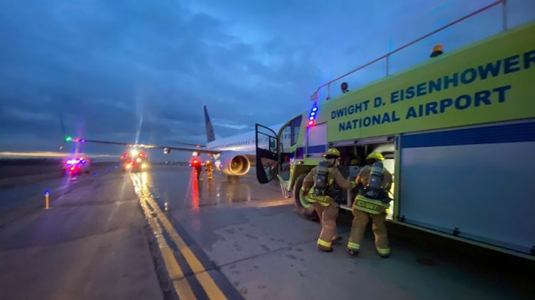 United Airlines uçağı acil iniş yaptı, motordaki yangın söndürüldü: 'O yoldan çıkmak istemiyorum'