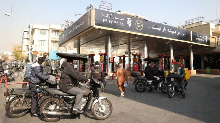İran Petrol Bakanı, benzin istasyonlarındaki kesintilerin siber saldırıdan kaynaklandığını doğruladı