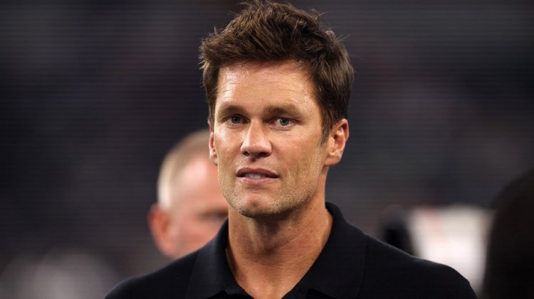 Tom Brady sosyal medyada şifreli 'yalancı aldatan kalp' mesajı yayınladı