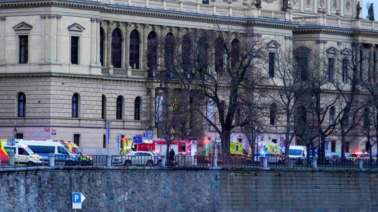 Polis, Prag'daki silahlı saldırıda çok sayıda kişinin öldüğünü, onlarca kişinin yaralandığını söyledi