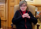 Kansas Valisi Kelly, yasama oturumu açılırken Medicaid'in genişletilmesi için daha agresif bir baskı yapıyor