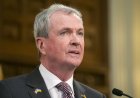 New Jersey Valisi Murphy, otobüs şirketlerinin New York'a giden göçmenleri göndermeden önce bildirimde bulunmasını talep ediyor