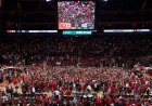1 Numaralı Purdue ve 2 Numaralı Houston, üniversite basketbolunda yaşanan büyük yenilgiler nedeniyle bocalıyor