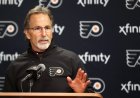 Flyers'tan John Tortorella, gişe rekorları kıran ticarette bir dizi dramadan sonra oyuncu için 'sorun yaratan' muhabiri yırttı
