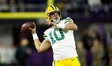 Packers, ligdeki rakibi Vikings'i yenerek play-off umutlarını canlı tutuyor