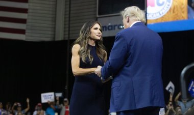 Iowa'ya giden Noem, Trump'ın "bitiş çizgisini geçmesine" yardımcı olmak için "elimden geleni" yapacağını söyledi