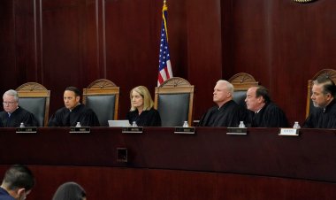 Teksas acil servis odaları, Biden yöneticisinin acil kürtaj ve federal mahkeme kurallarına ilişkin rehberliğine bağlı değil