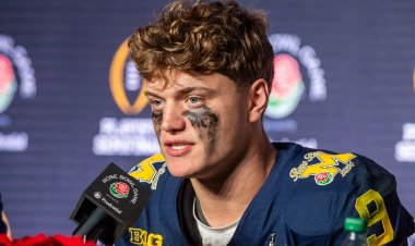 Michigan'dan JJ McCarthy, üniversite futbol programlarının '%80'inin tabela çaldığını tahmin ediyor