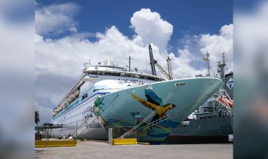 Margaritaville kruvaziyer barmeni kabinde iki kadına cinsel saldırıda bulunarak birini hamile bırakmakla suçlandı
