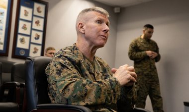 ABD Deniz Piyadeleri Komutanı Orgeneral Eric Smith açık kalp ameliyatı geçirdi
