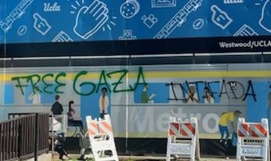 Filistin yanlısı protestocular Los Angeles'taki gaziler mezarlığını sprey boyayla "Özgür Gazze" olarak tahrif etti