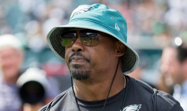 Eagles efsanesi Brian Dawkins, Philadelphia'nın play-off'lara gitmesi konusunda 'endişeye yer olduğunu' itiraf etti
