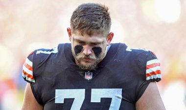 'NFL eşi' oyuncuyla evli olmanın gerçeklerini alaycı TikTok videosunda anlatıyor