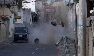 Ekvador'da bomba tehdidi yoğun başkent bölgesini boşaltırken şiddette artış görülüyor