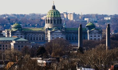 Demokratların desteklediği rapor, Pennsylvania'nın bölgelere eğitim fonu olarak 5 milyar dolar borcu olduğunu iddia ediyor