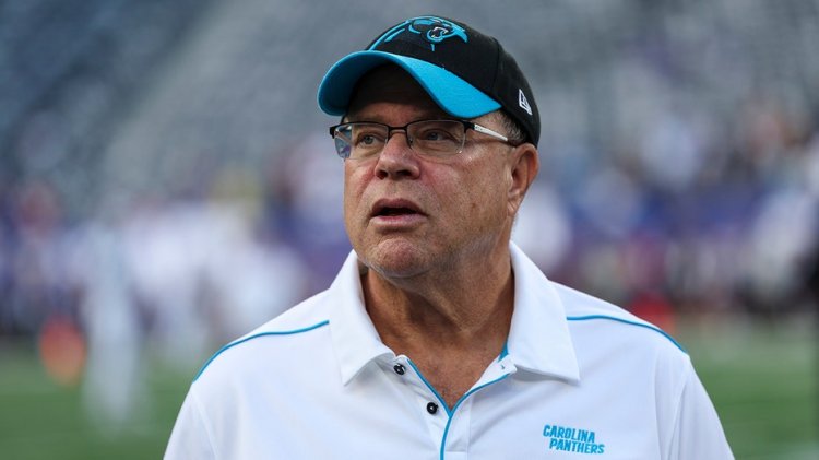 NFL, Jaguars taraftarına içki fırlattıktan sonra Panthers'ın sahibi David Tepper'a büyük para cezası verdi