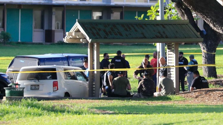 Hawaii'de kefaletle serbest bırakılan suçlu için yapılan av ölümcül polis çatışmasıyla sona erdi