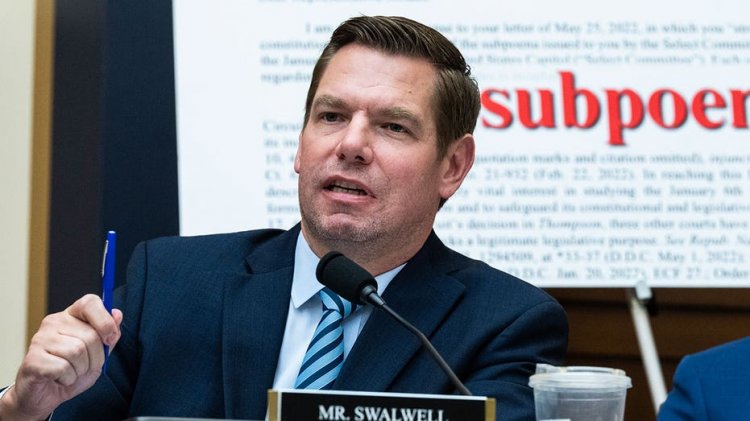 Floridalı adam Eric Swalwell ve çocuklarını öldürmekle tehdit ettiği için tutuklandı