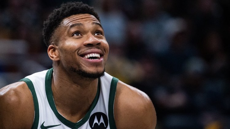 Bucks'tan Giannis Antetokounmpo, Pacers'a yenilmesiyle ilgili soruya 'acayip' yanıt verdi