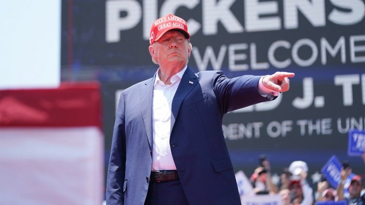 Trump, 6 Ocak Kongre Binası isyanı nedeniyle hapse atılan destekçilerin serbest bırakılmasını talep etti: 'Onlara rehine diyorum'