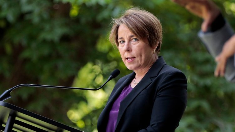 Massachusetts Valisi Healey, beklenen açığın ortasında 375 milyon dolarlık bütçe kesintisi yapacağını duyurdu